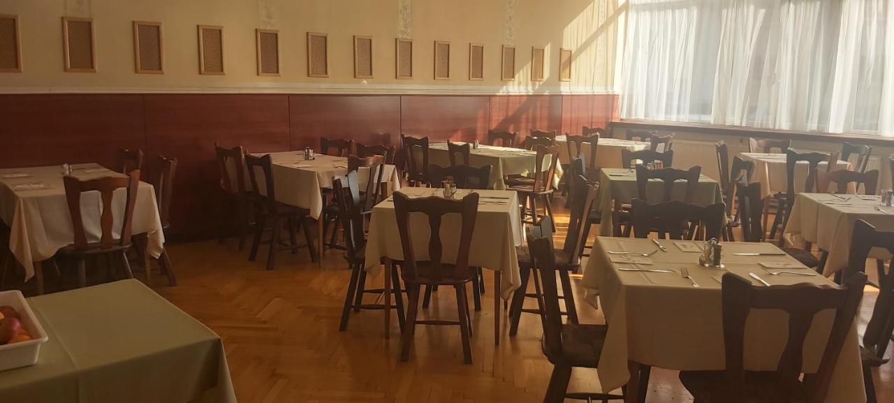In Hotel Hajdúszoboszló Esterno foto