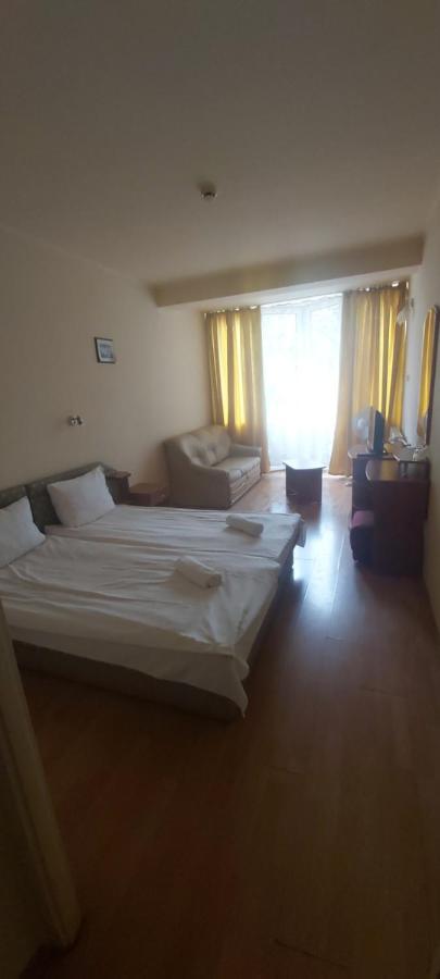 In Hotel Hajdúszoboszló Esterno foto